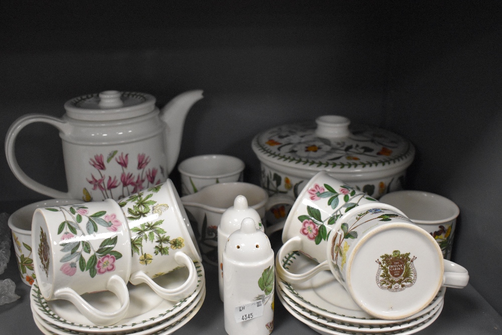 A selection of tea and table wares by Portmeirion in the Botanical Garden series including Tea Pot