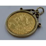 A 1903 Melbourne mint gold sovereign in a 9ct gold pendant mount