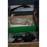 A box of ladies shoes, mixed styles,some as new in boxes. Includes K shoes and hotter.