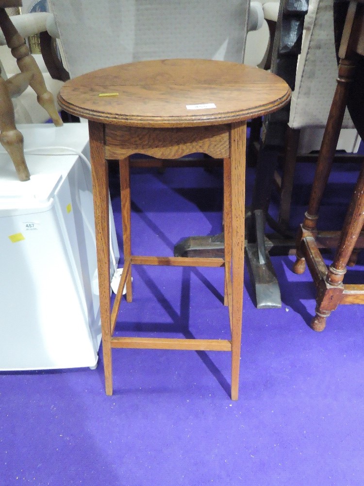 An early 20th Century oak occasional table/plant stand, approx. width 36cm height 66cm