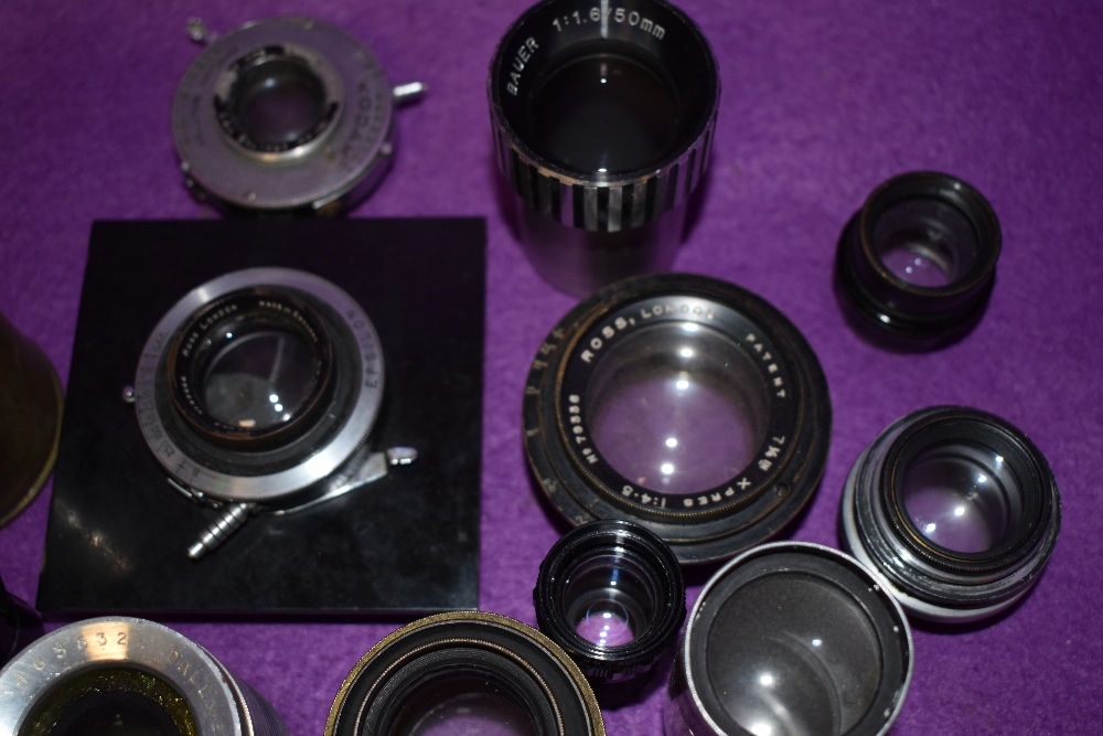 A box of various lenses and camera parts - Image 4 of 4