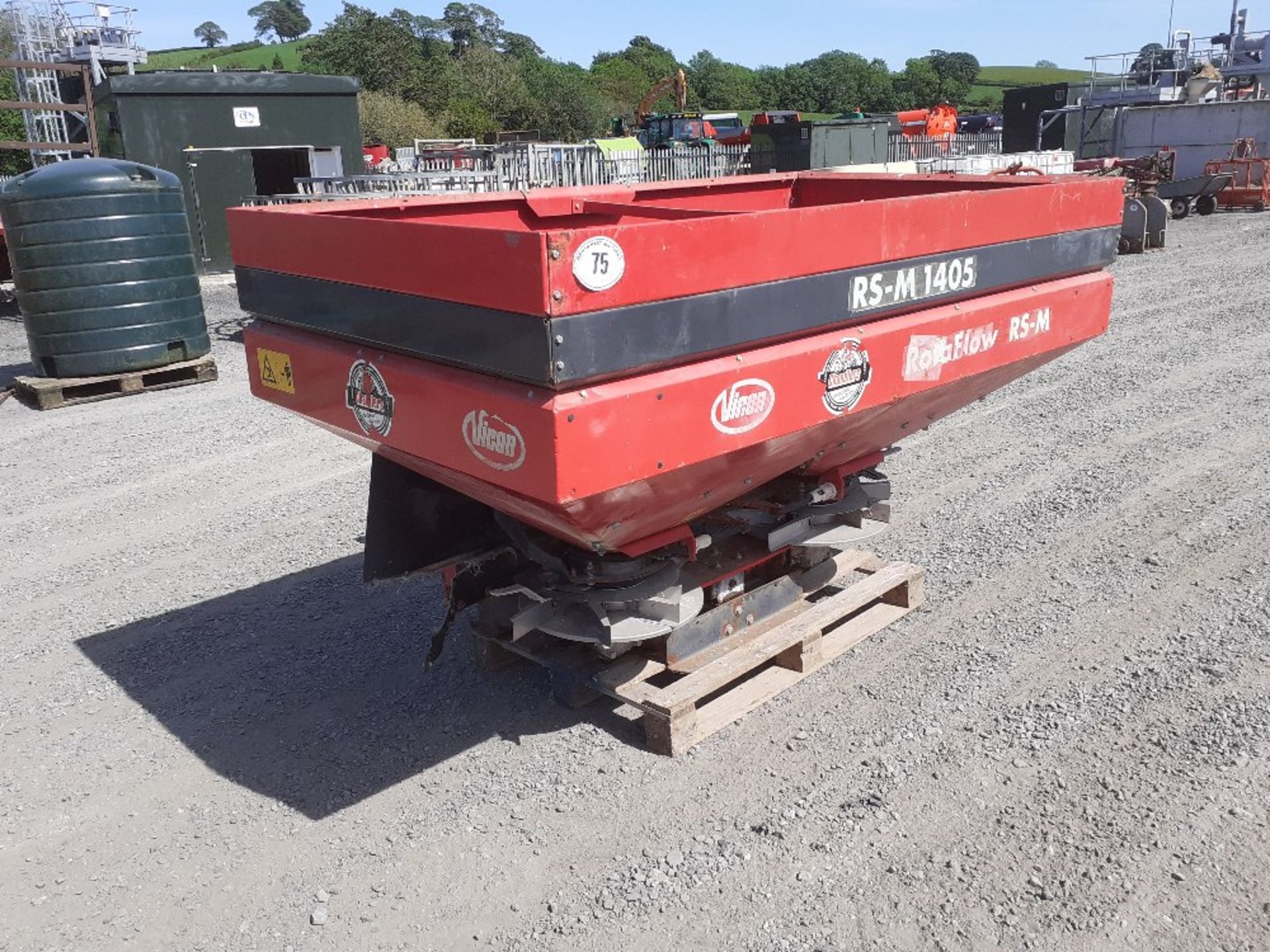 VICON RSM 1405 FERTILISER SPREADER - Image 4 of 4