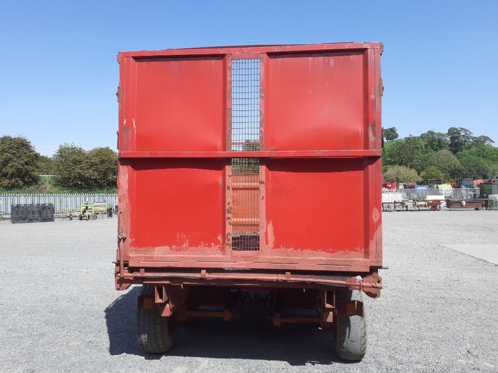 8TON MARSHALL TIPPING TRAILER WITH SILAG - Image 5 of 6