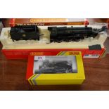 A Hornby 00 gauge limited edition BR Castle Class 4-6-0 Loco & Tender, Great Western 7007 cat no