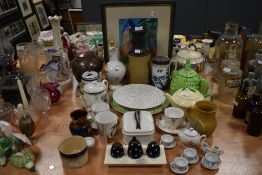 A mixed lot of ceramics among which are a miniture tea set, Piazza ware cruet set, Quimper tea