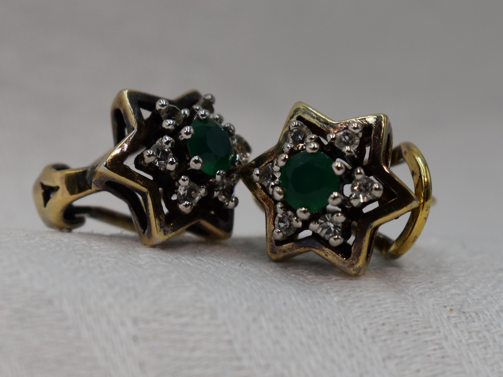 A pair of yellow metal stud earrings stamped 18 having clip style butterfly back, with emerald style - Image 2 of 3