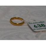 A 22ct gold wedding band, approx 3.9g & size I
