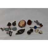 A small selection of white metal jewellery, most stamped 925/silver including cameo brooch, Wedgwood