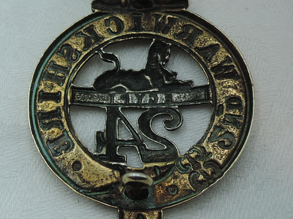 A 24th (2nd Warwickshire) Regiment of Foot Victorian Officers Glengarry badge circa 1874-81 - Image 4 of 4