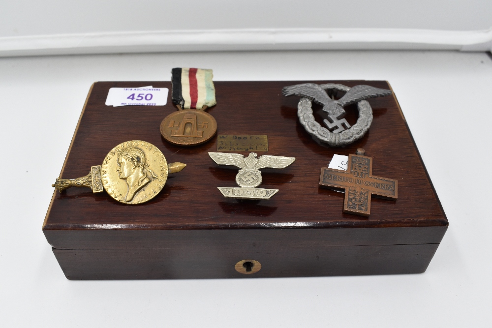 A Collection of Militaria, an Italian WW1 War Merit Cross, a Italian/African Campaign Medal, an