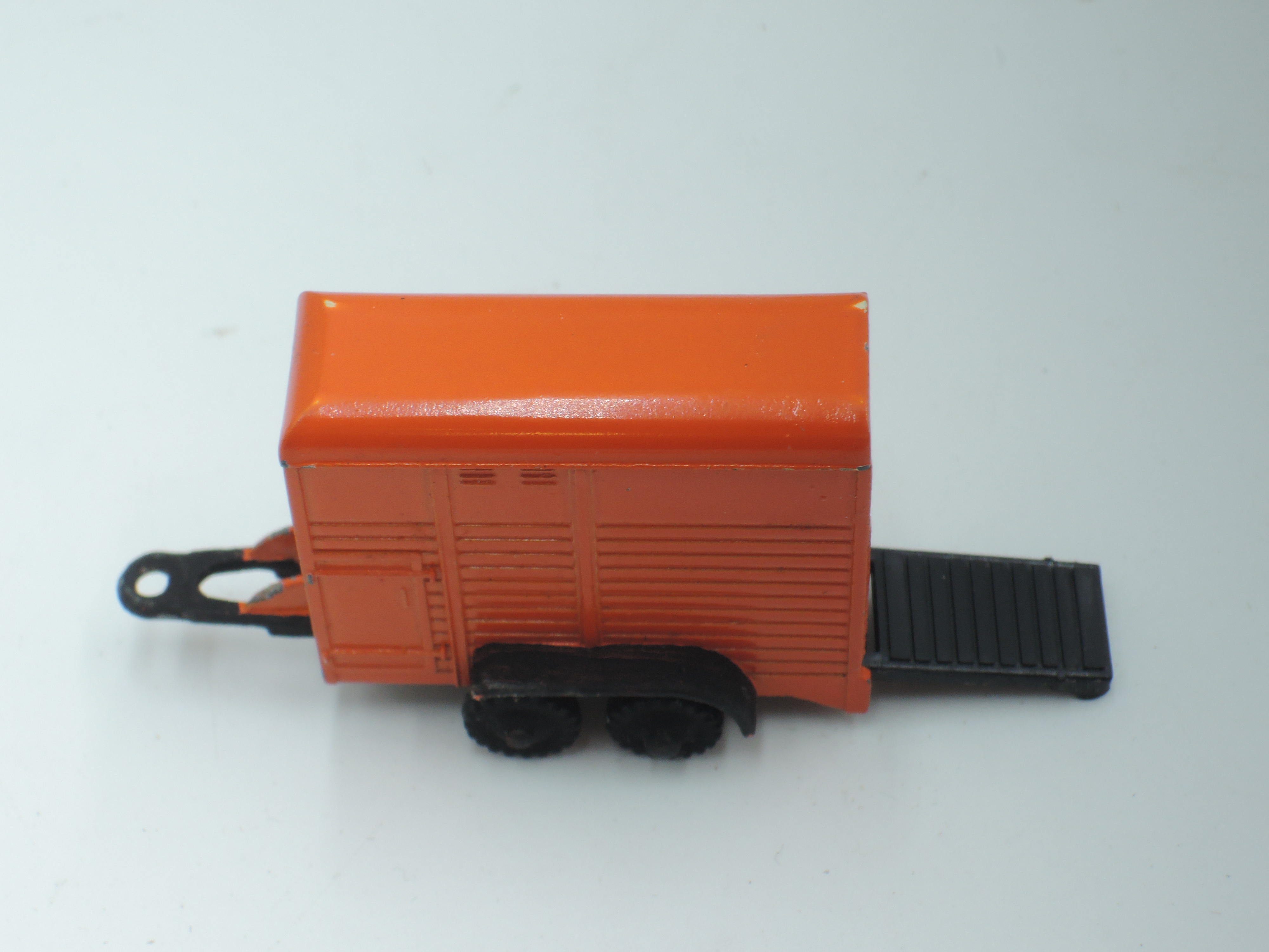 A Dublo Dinky diecast, Land Rover and Horse Trailer, with horse, Green Land Rover with Orange - Image 5 of 10