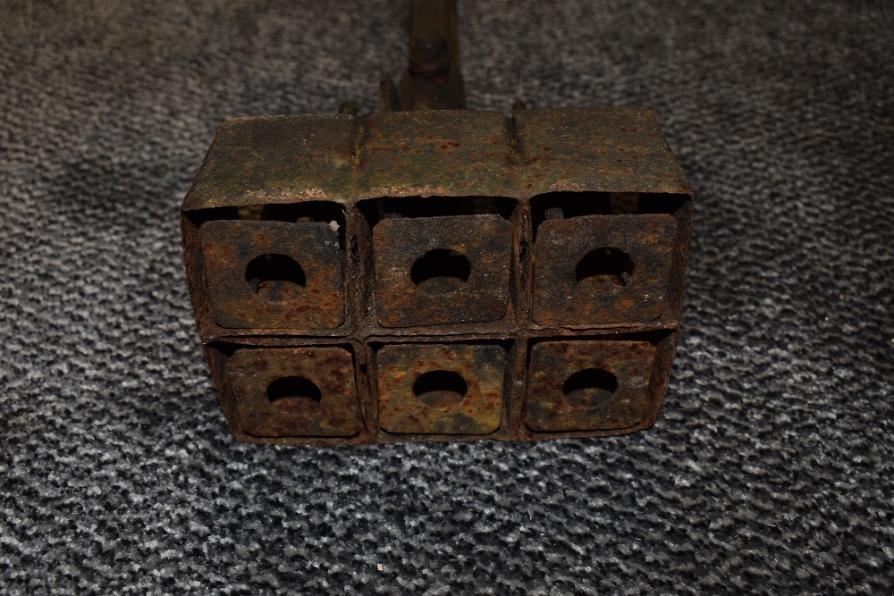 A vintage agricultural tool or similar. - Image 2 of 2