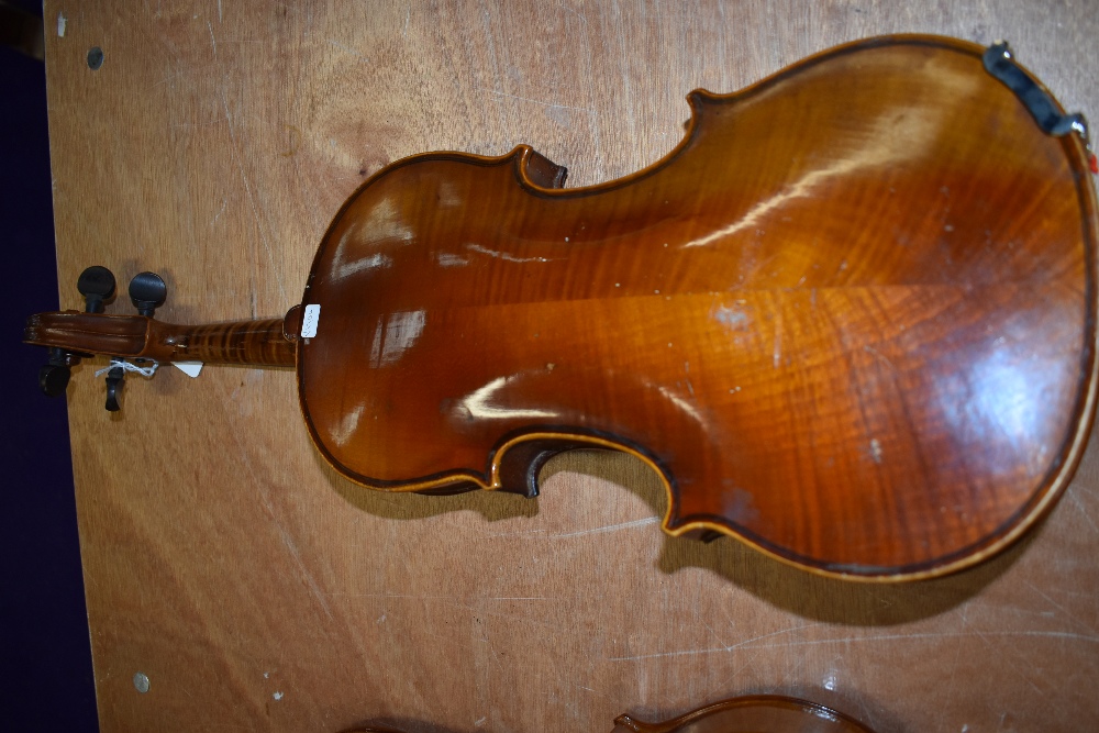 A traditional violin, German Guarnerius copy, circa 1930 - Image 2 of 3