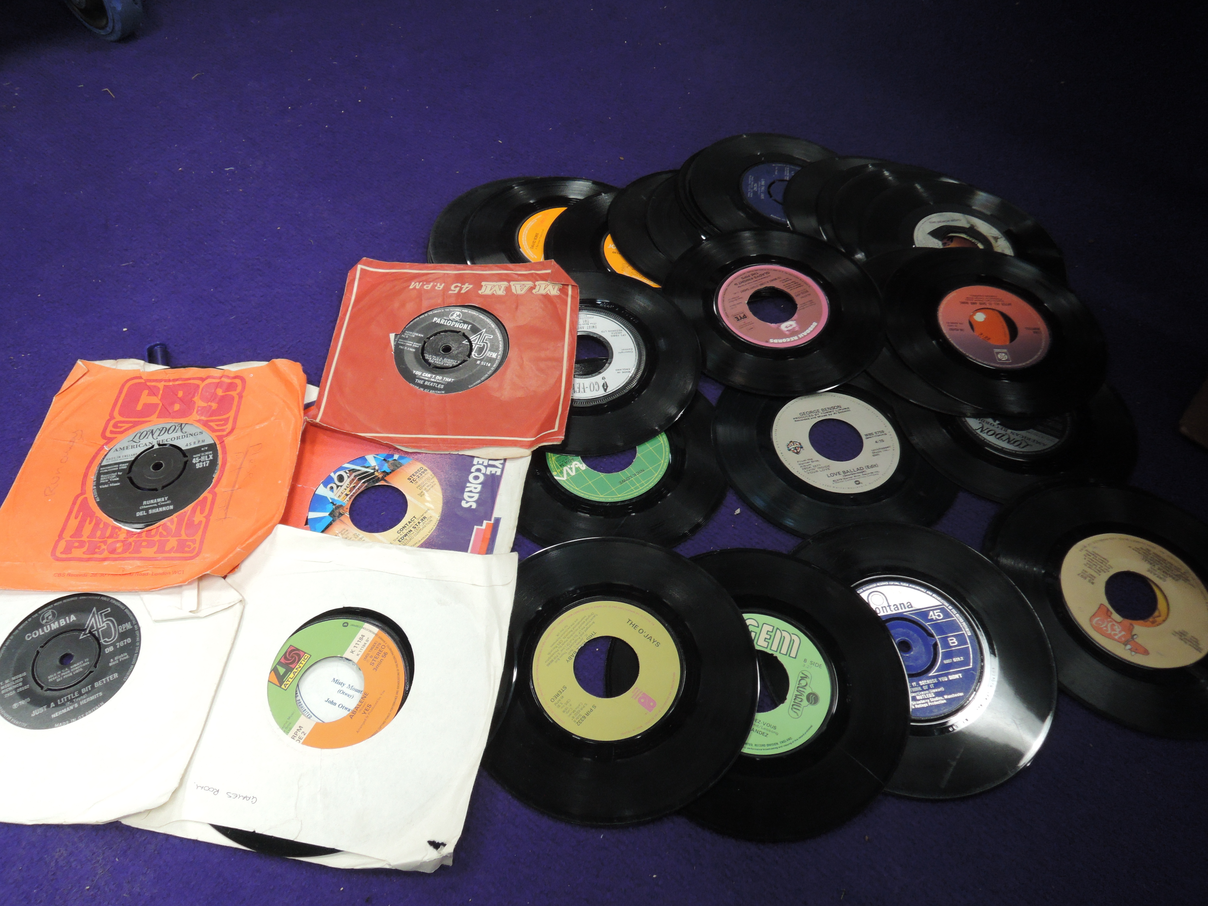 A box of mixed 45's - Image 2 of 3