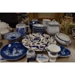A mixed lot of vintage and retro ceramics, including booths, Royal Copenhagen and more.