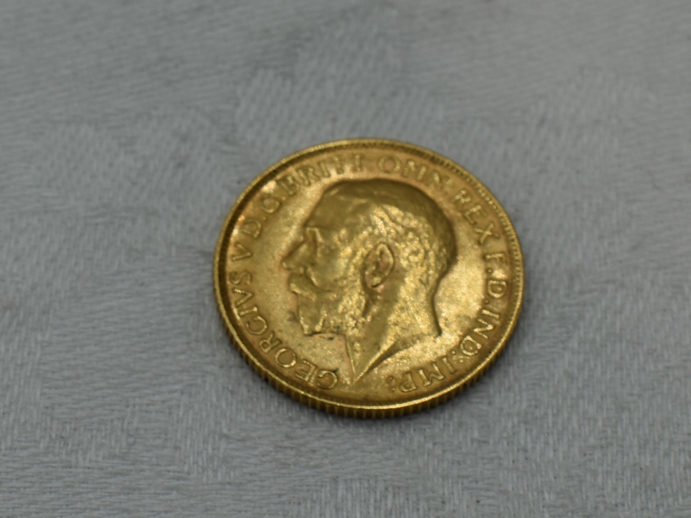 A Gold 1912 George V Sovereign - Image 2 of 2