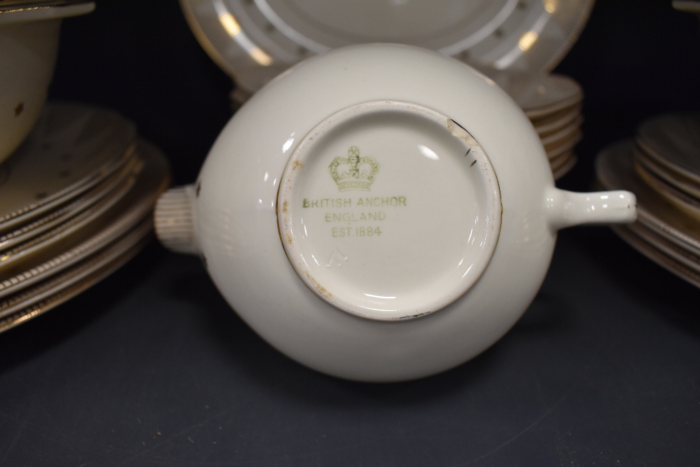 A part dinner service by Alfred Meakin with cream and gold design - Image 2 of 2