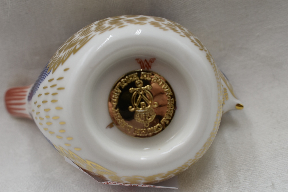 A Royal Crown Derby Goldcrest paperweght, boxed with gold stopper - Image 2 of 2