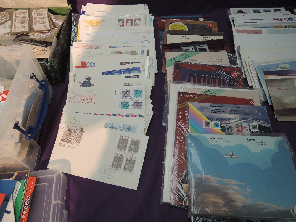 A Large Collection of Modern Canada Stamps & First Day Covers including Year Packs, Loose Stamps, - Image 3 of 4