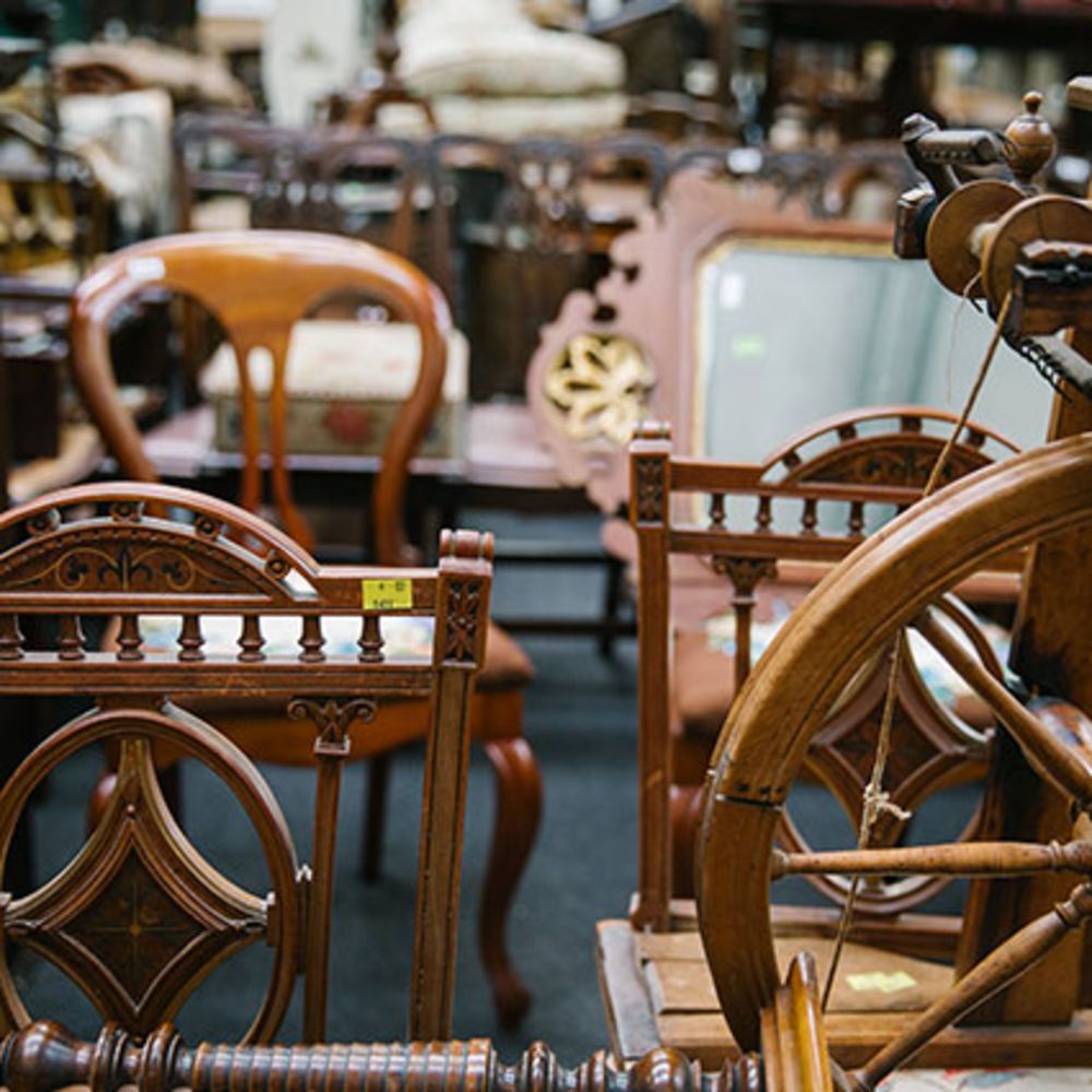 Antique, Vintage and later Furniture and Furnishings 9