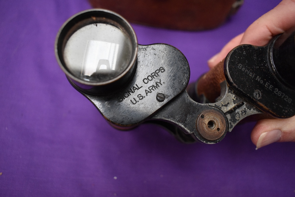 A pair of Bausch & Lomb Optical Co USA US Army Signal Corps Binoculars, serial no EE26726, with - Image 2 of 2