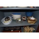 A mixture of kitchen ware amongst which are vintage earthen ware mixing bowls,jelly mould,dishes and