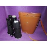 A set of Tohyoh Tokyo binoculars and case.