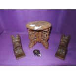 An assorted lot of wooden items including vintage scottie dog book ends.
