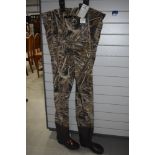 Pro logic chest waders real tree max 5 size 42/43 nylo stretch,unused with tags.