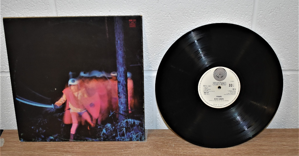 An original UK Vertigo press of Paranoid by Black Sabbath - vinyl is VG+ - would benefit from a - Image 2 of 4