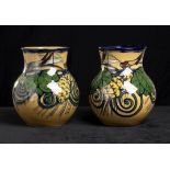 ROMAN SECESSION - Pair of ceramic vases painted under glazed. - 21x17 cm - -