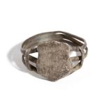 Ancient Silver Ring with Coat of Arms, 17th - 18th century; diam cm 1,9. Provenance: English private