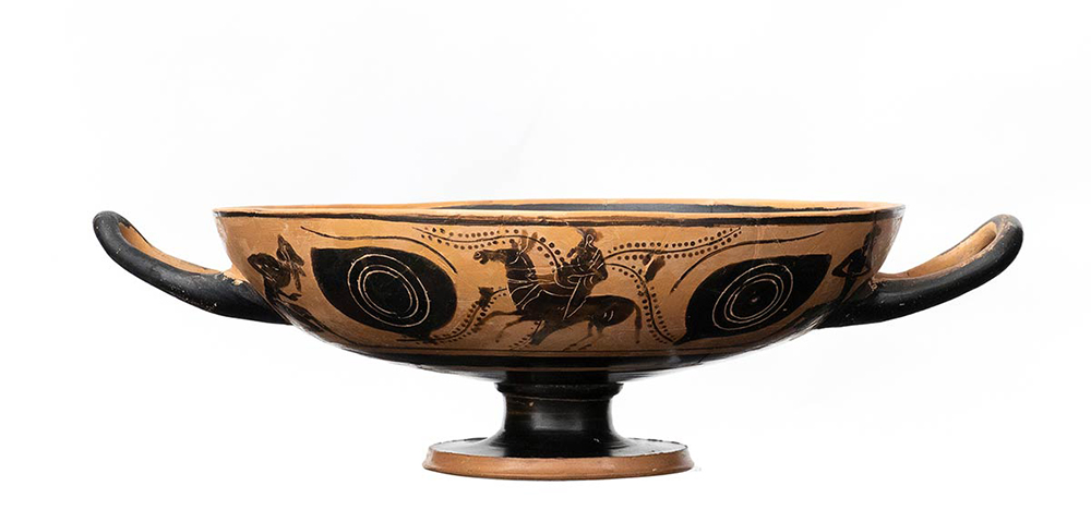 Attic Black-Figure Eye-Cup Kylix, Leafless Group, ca. 510 - 480 BC; height cm 8; diam. cm 19,5; With - Image 3 of 7