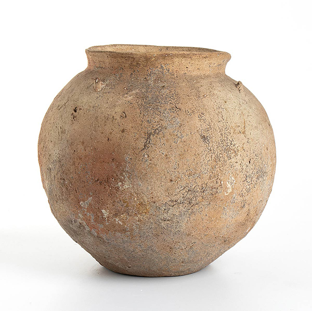 Etruscan Olla, 6th century BC; height cm 26, diam. cm 17,5. Provenance: English private - Image 2 of 3