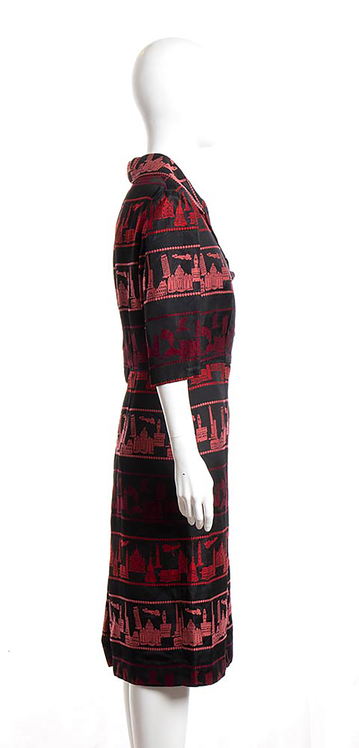 DRESS Late 60s A black background shades of red Italian monuments skyline pattern poly blend - Image 2 of 4