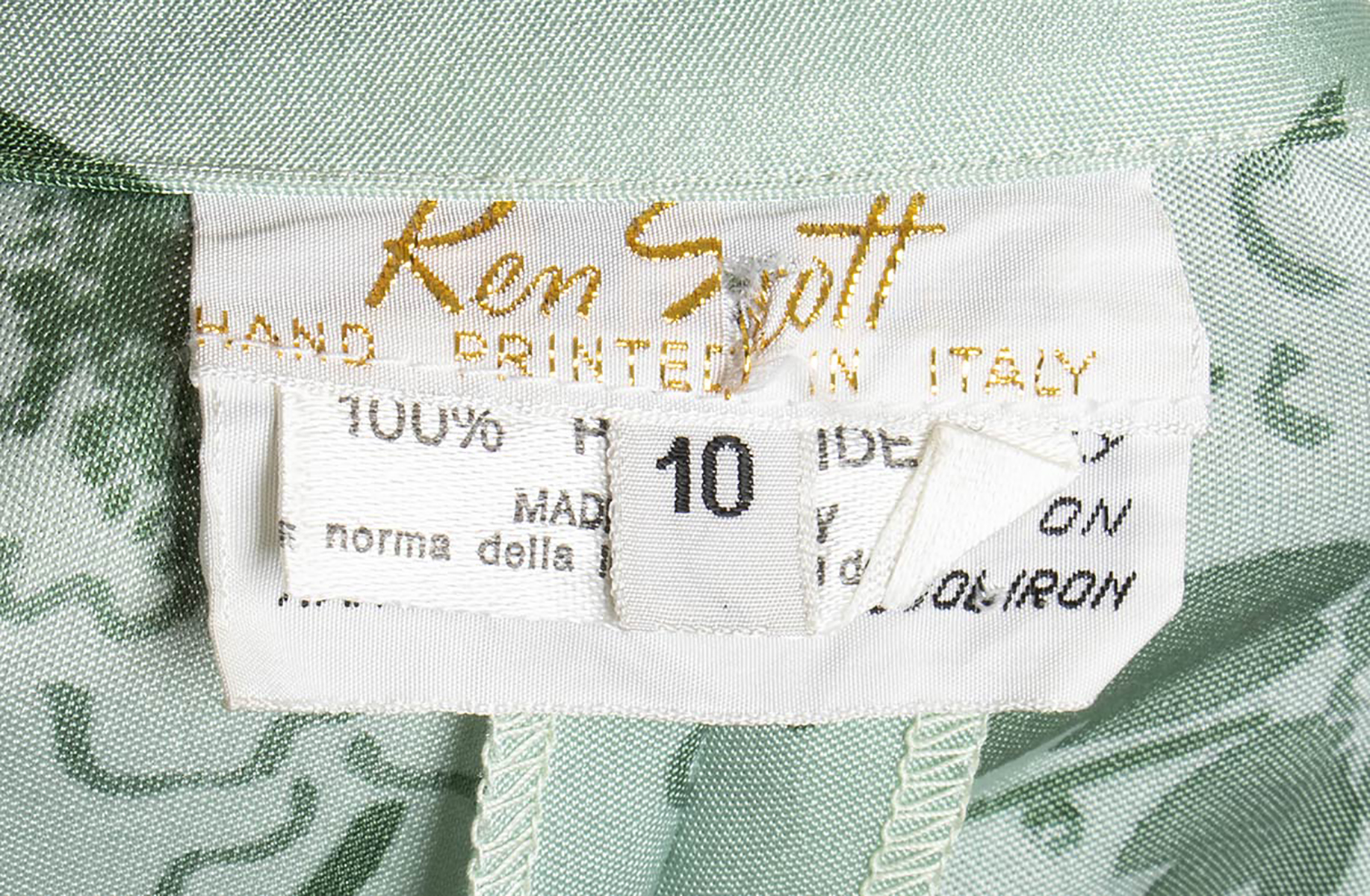 KEN SCOTT LOT OF 2 DRESSES 70s A lot of 2 Ken Scott dresses 1) A light green poly blend green floral - Image 4 of 9