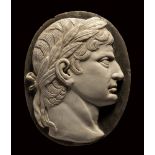 An unusual large renaissance agate cameo. Portrait of Augustus.