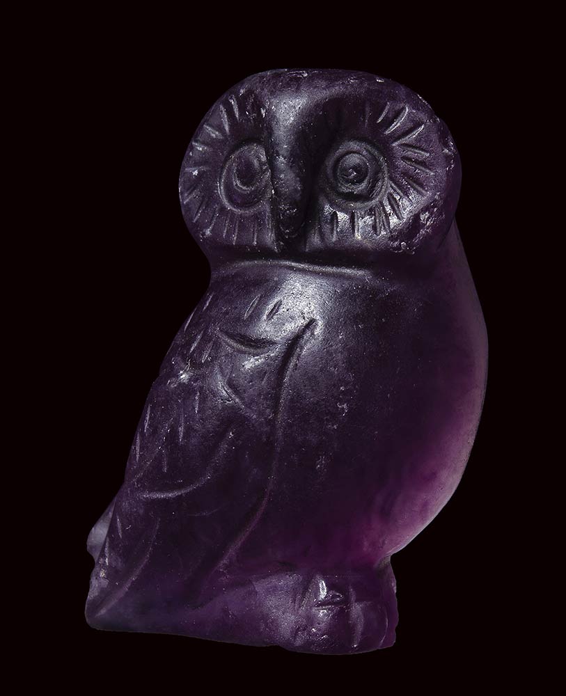 A rare eastern greek fluorite carved idol. Owl. - Image 2 of 10