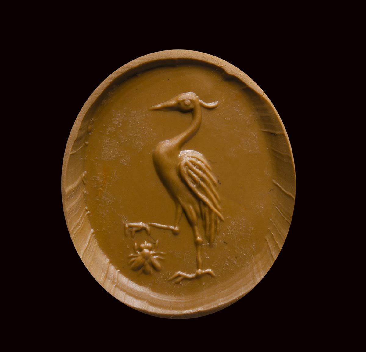 A fine greek blue chalcedony double sided seal intaglio. Heron hunting an insect / hazelnut. - Image 3 of 11