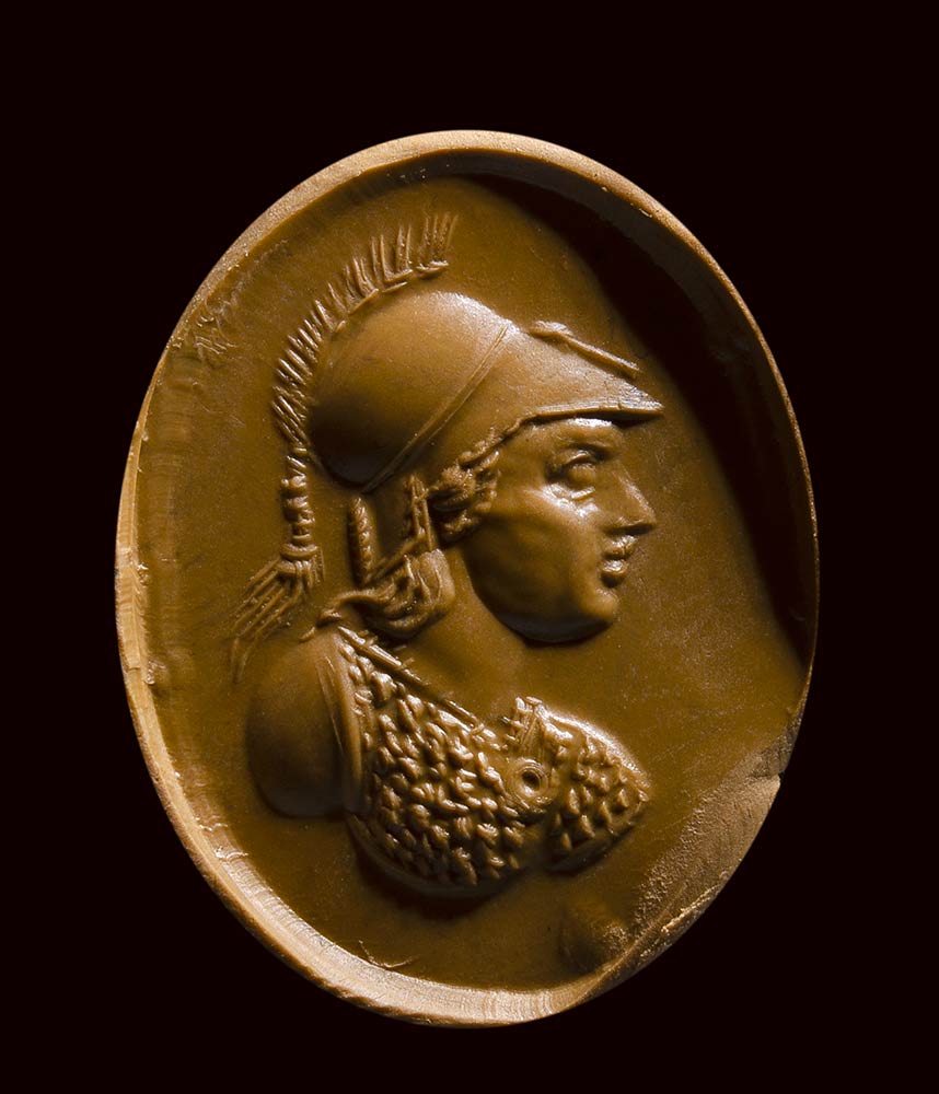 A large roman eliotrope intaglio. Bust of Athena. - Image 2 of 3