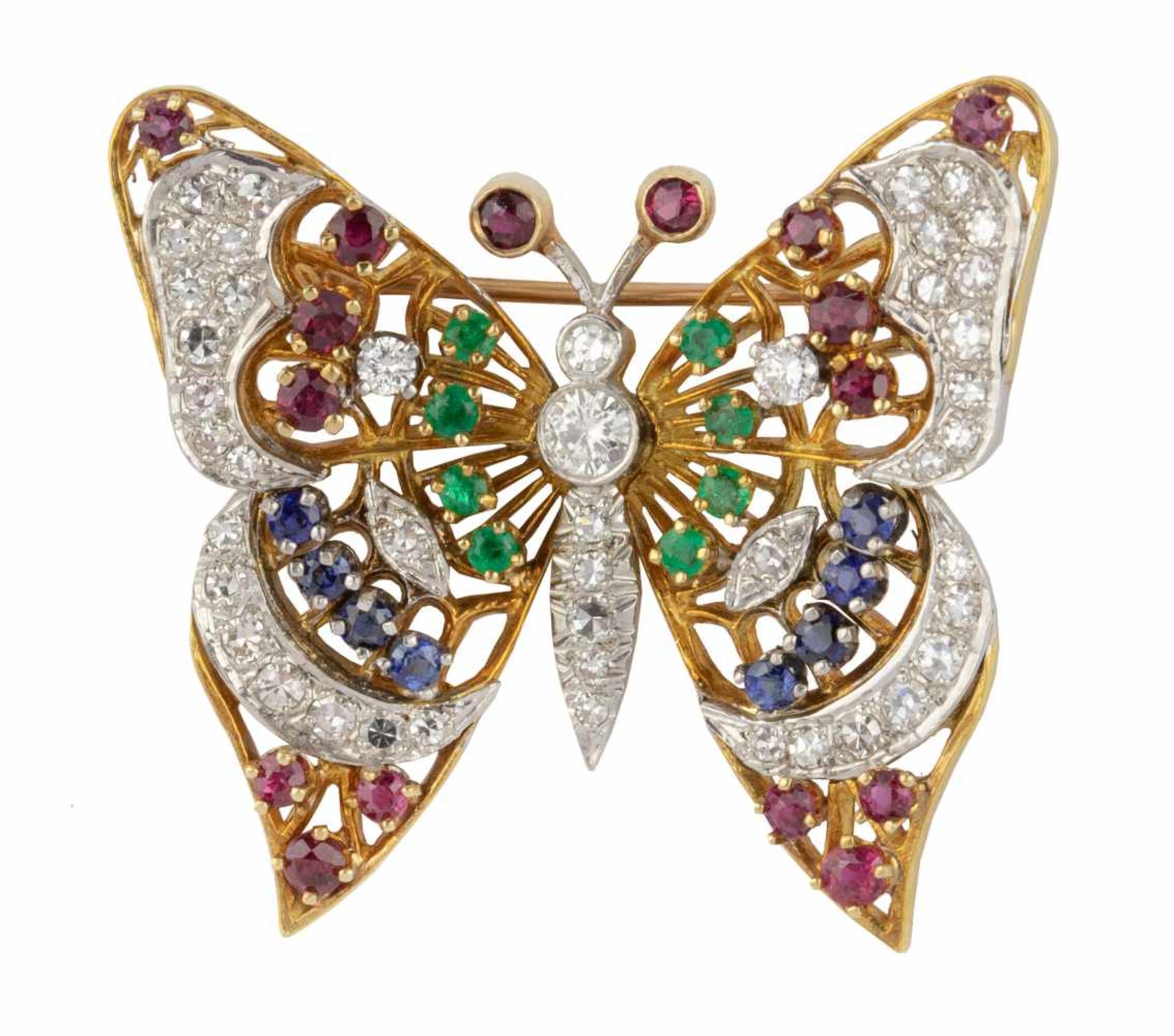 BROCHE PAPILLONEn or jaune 18k (750) ajouré, le corps sculpté serti de diamants, dont un pl