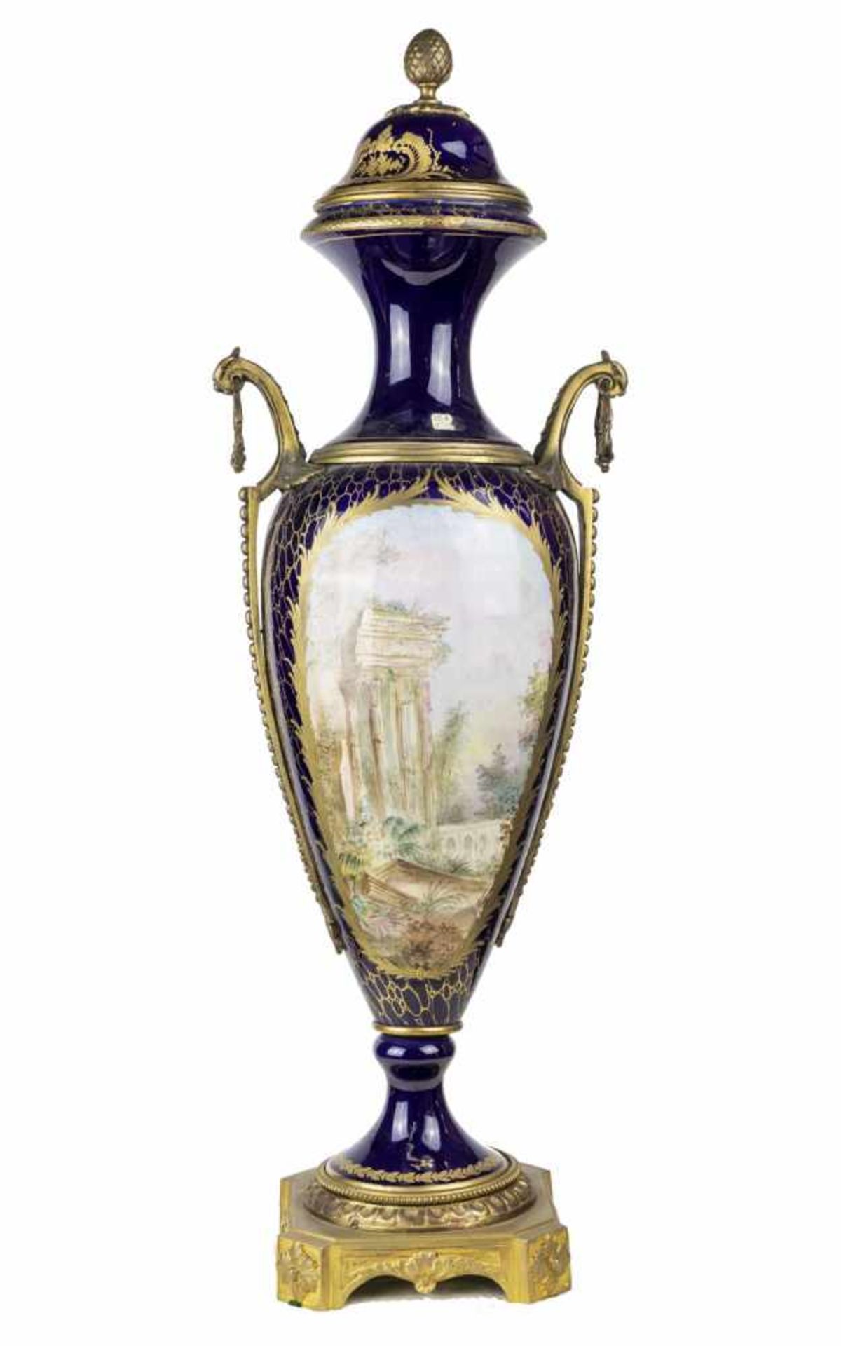 SEVRES, LOUIS-PHILIPPE, CHÂTEAU DES TUILERIES 1846Elégant vase balustre couvertEn porcelain