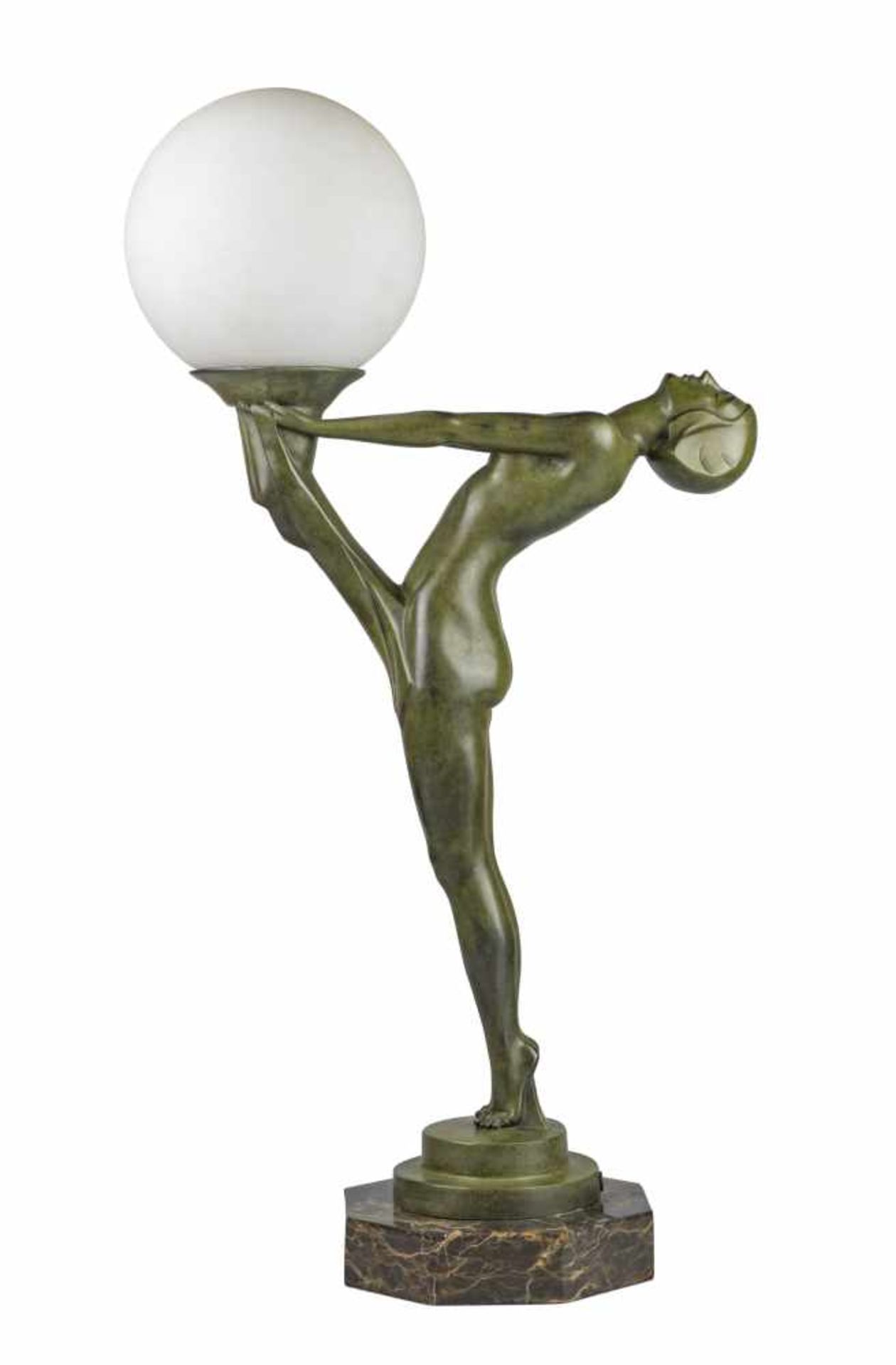 MAX LE VERRIER (1881-1973), ENTOURAGEGrande lampe de style Art-DécoEn bronze à patine verte