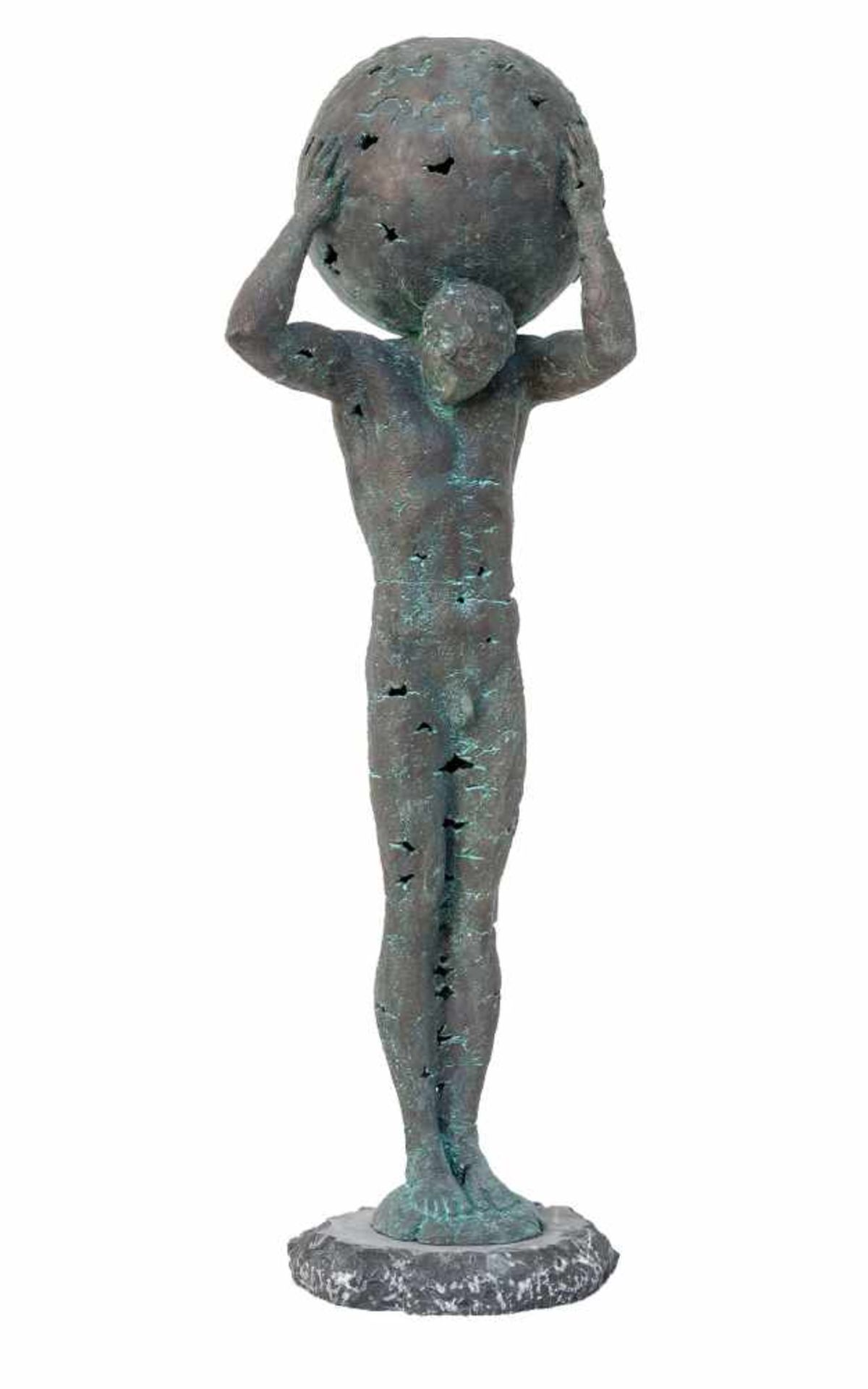 EGOR ZIGURA (Né en 1984)Colossus Holds Up The World, 2016Importante sculpture en bronze sig