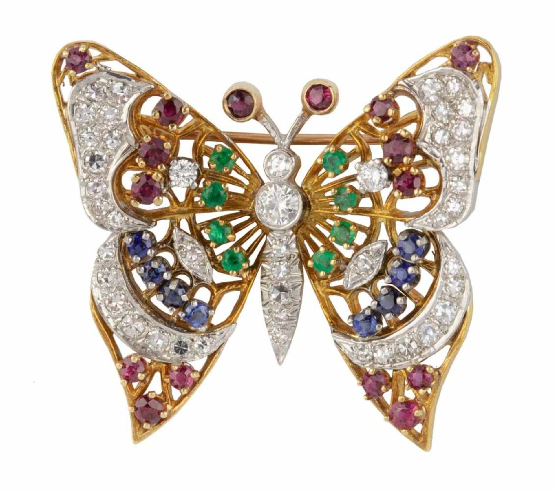 BROCHE PAPILLONEn or jaune 18k (750) ajouré, le corps sculpté serti de diamants, dont un plus