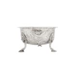 A GEORGE II IRISH SILVER SUGAR BOWL, Dublin, c.1750, makers mark of James Warren, with shaped