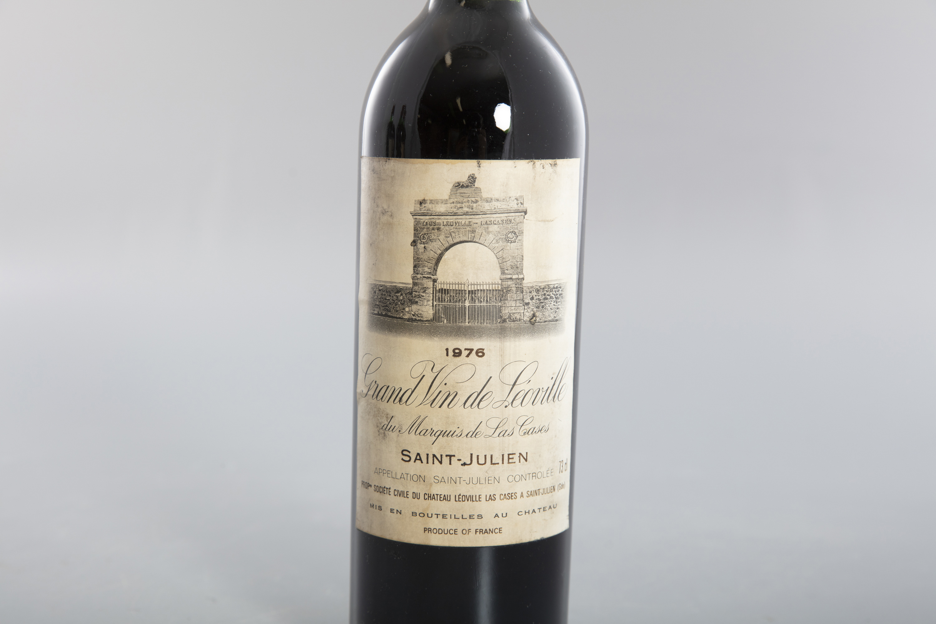 CHATEAU LEOVILLE LAS CASES Saint Julien, 1970 1 bottle Saint Julien, 1976 3 bottles - Image 3 of 11