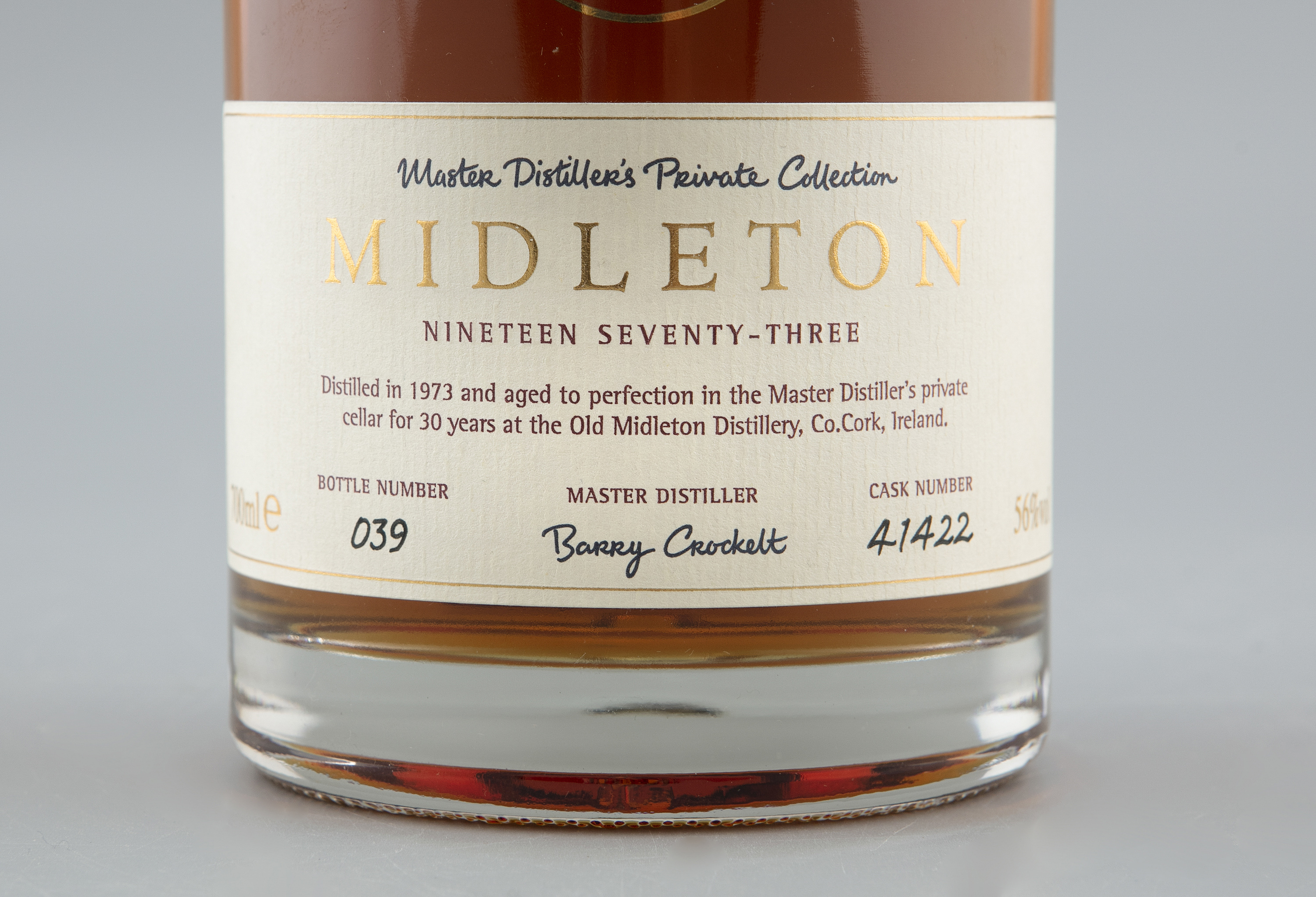 Midleton 25 Year Old Pure Pot Still Irish Whiskey 1 bottle in presentation case, bottle number 039 - Image 10 of 11