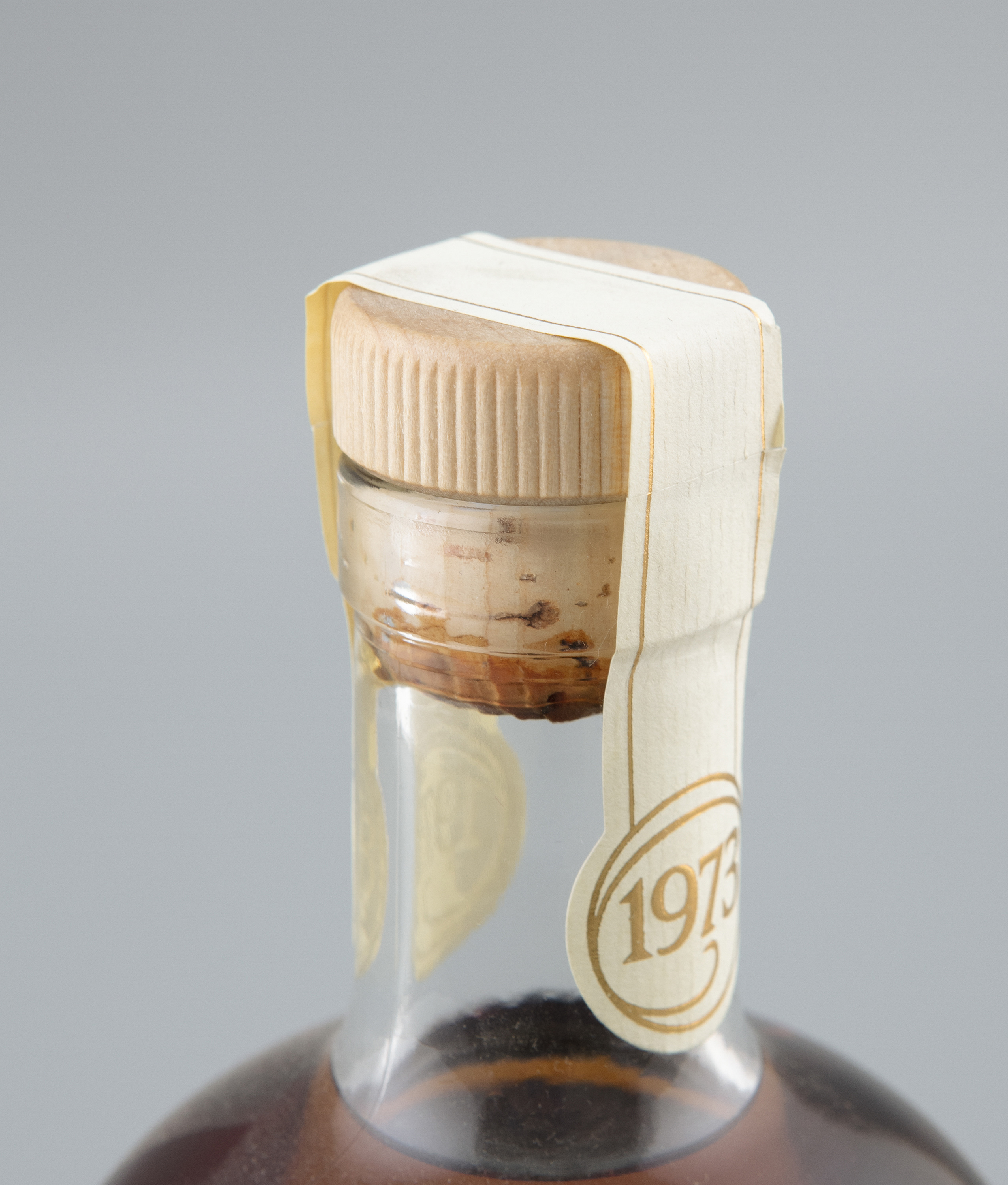 Midleton 25 Year Old Pure Pot Still Irish Whiskey 1 bottle in presentation case, bottle number 039 - Image 3 of 11