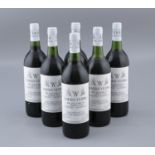 YARRA YERING Red Dry wine No.2 Shiraz, 1983 Six bottles (Wooden case not original) Coldstream,